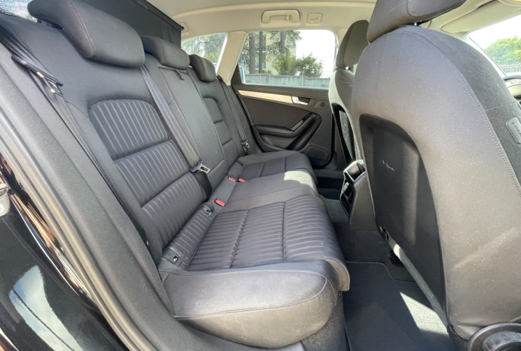 Audi A4 2.0 / 143 CH / AMBIENTE 