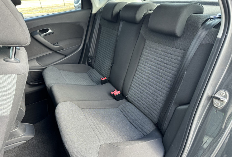 Volkswagen Polo V 5 portes 1.6 TDI 90 cv CONFORTLINE - Attelage