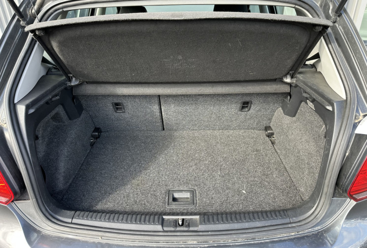 Volkswagen Polo V 5 portes 1.6 TDI 90 cv CONFORTLINE - Attelage