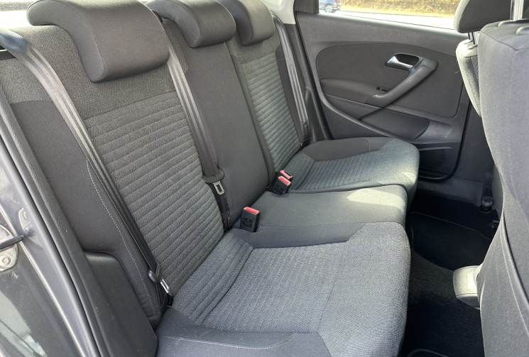 Volkswagen Polo V 5 portes 1.6 TDI 90 cv CONFORTLINE - Attelage