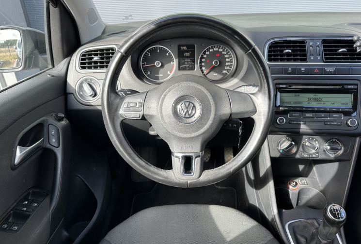 Volkswagen Polo V 5 portes 1.6 TDI 90 cv CONFORTLINE - Attelage