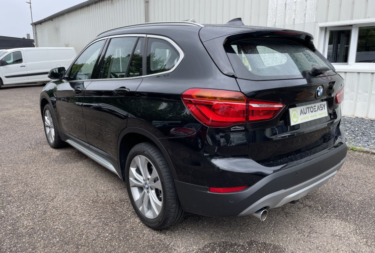 BMW X1 sDrive18dA 150 ch xLine / Toit ouvrant panoramique en verre / Attelage