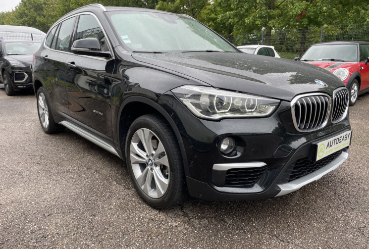 BMW X1 sDrive18dA 150 ch xLine / Toit ouvrant panoramique en verre / Attelage