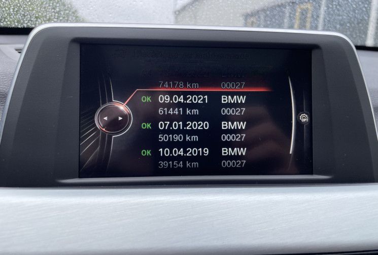 BMW X1 sDrive18dA 150 ch xLine / Toit ouvrant panoramique en verre / Attelage