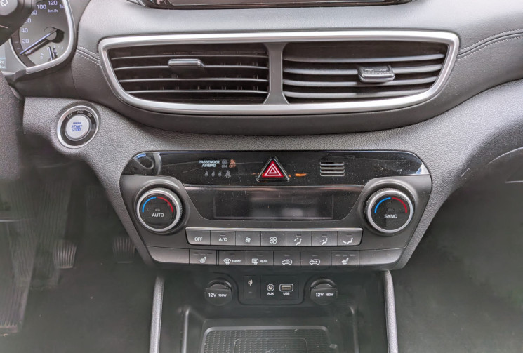 Hyundai Tucson III 1.6 CRDI 2WD 115 SELECTIVE / TRES BON ETAT / GARANTIE 12 MOIS