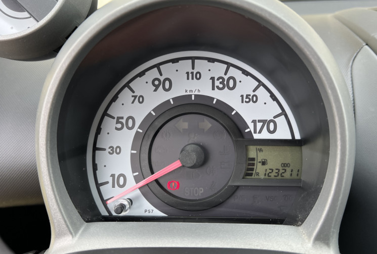 Peugeot 107 1.0 i 68cv