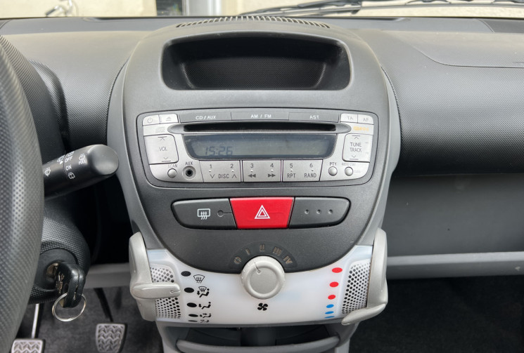 Peugeot 107 1.0 i 68cv