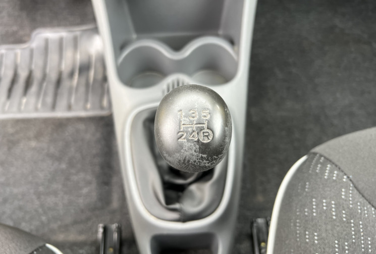 Peugeot 107 1.0 i 68cv