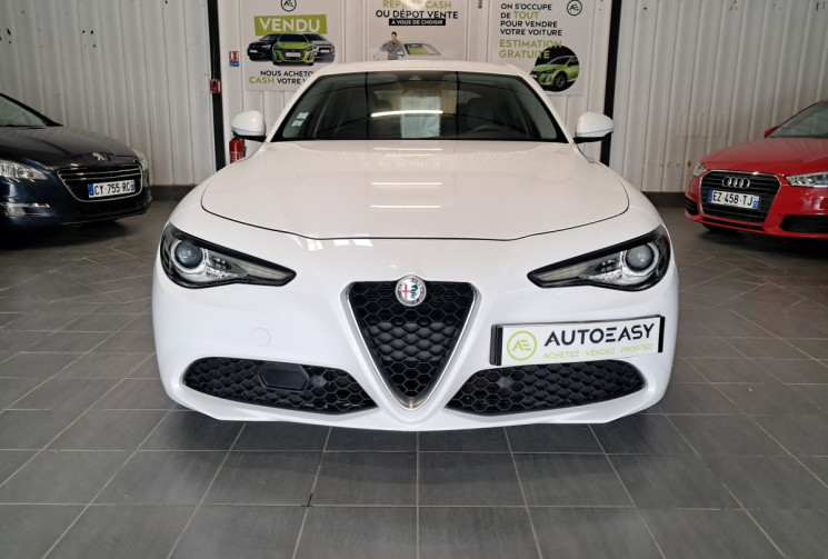 Alfa Romeo Giulia  2.2 JTD 180 SUPER AT8 - SUPERBE - ENTRETIEN - GTIE 