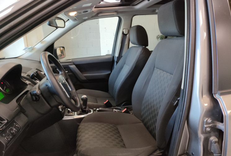Land-Rover FREELANDER 2 2.2 TD4 S 4x4 160ch 2ème main véhicule Français entretien complet réseau