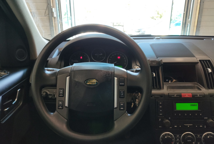 Land-Rover FREELANDER 2 2.2 TD4 S 4x4 160ch 2ème main véhicule Français entretien complet réseau