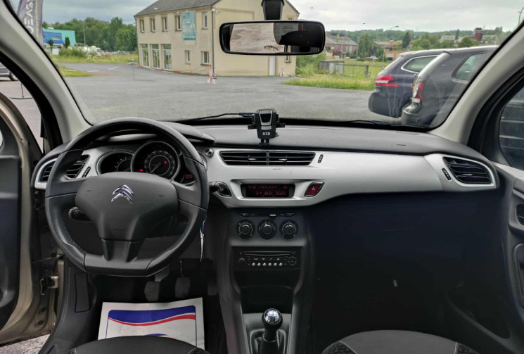 Citroën C3 1.4i 75 CH CLIM REGULATEUR DISTRIB NEUVE TBE