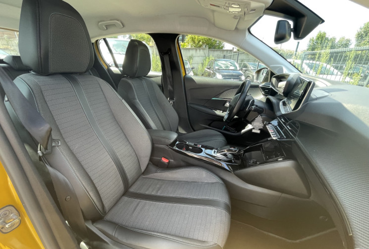 Peugeot 208 100 CH / ALLURE 