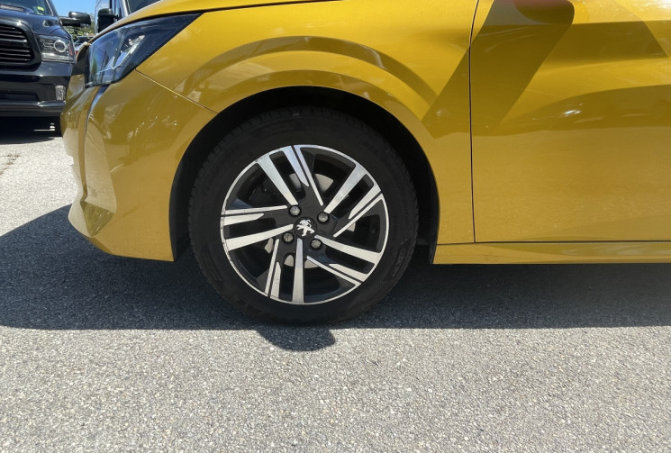 Peugeot 208 100 CH / ALLURE 