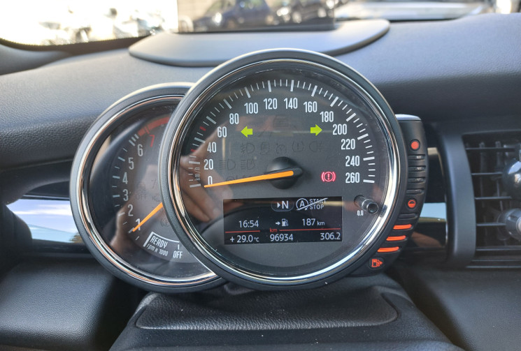 Mini Mini COOPER 1.5 i 136 ch  5 portes RED CHILI CAMERA TOIT OUVRANT ...