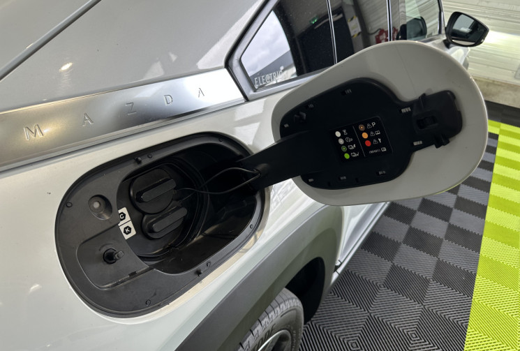 Mazda MX-30 e-Skyactiv 143 ch First Edition M Confidence