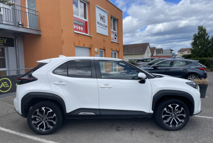 Toyota Yaris Cross  116h Design AWD-i MY21  4 ROUES MOTRICES