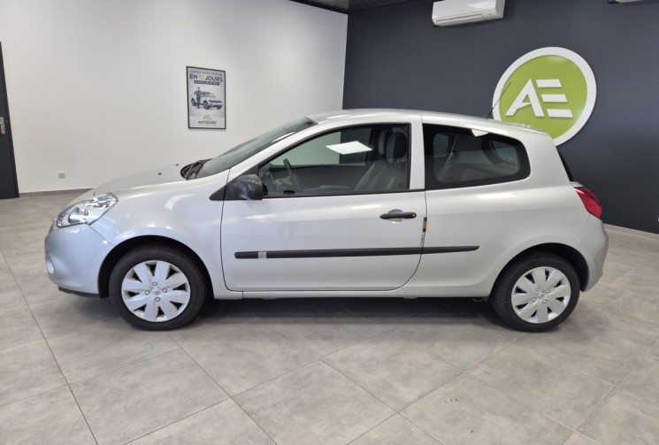 Renault Clio III 1.2 i 65 cv Authentique