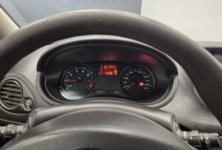 Renault Clio III 1.2 i 65 cv Authentique