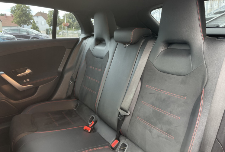 Mercedes CLA SHOOTING BRAKE 180 d 116ch AMG Line 7G-DCT