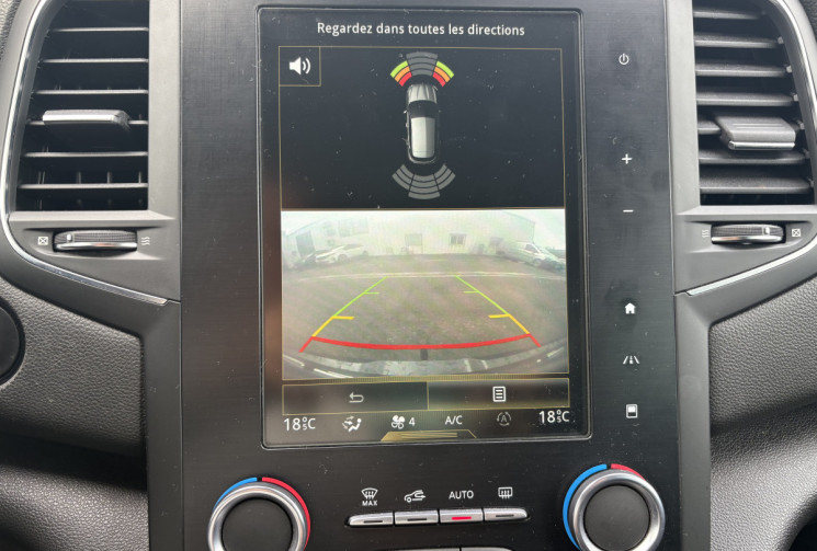 Renault Megane IV INTENS 140 cv 1.3 TCe EDC7 * Caméra * Carplay * Multi Sense * Attache Remorque