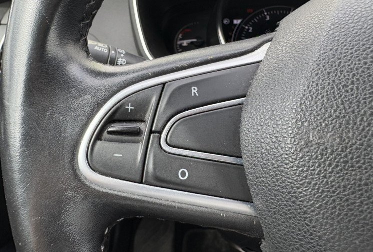 Renault Megane IV INTENS 140 cv 1.3 TCe EDC7 * Caméra * Carplay * Multi Sense * Attache Remorque
