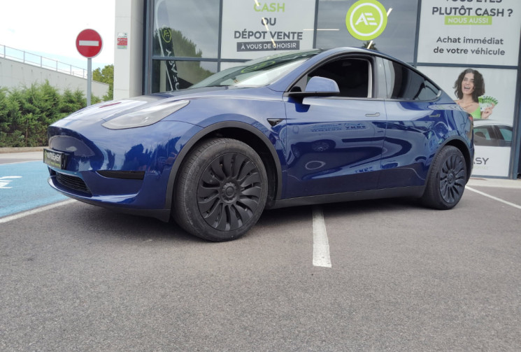 Tesla Model Y Standard RWD