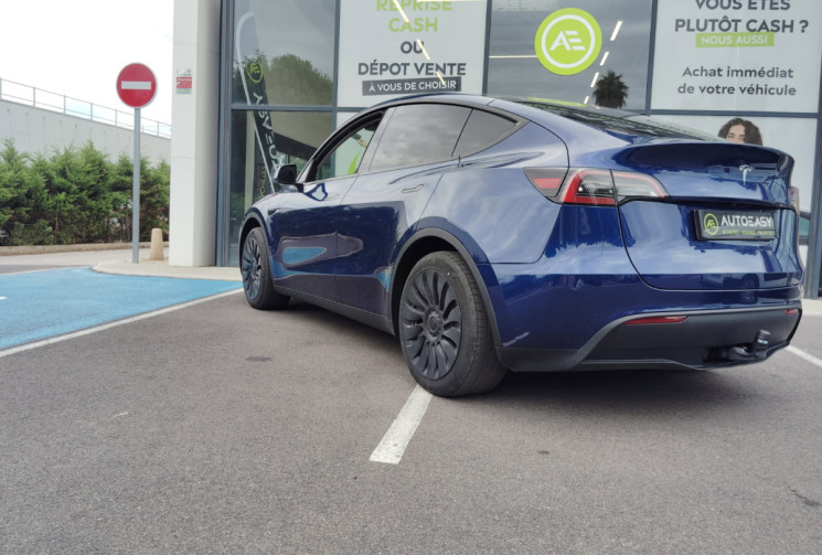 Tesla Model Y Standard RWD