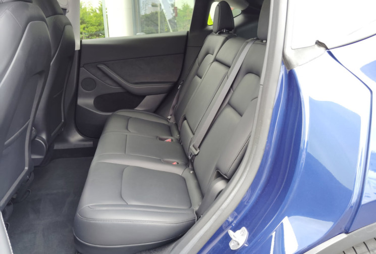 Tesla Model Y Standard RWD