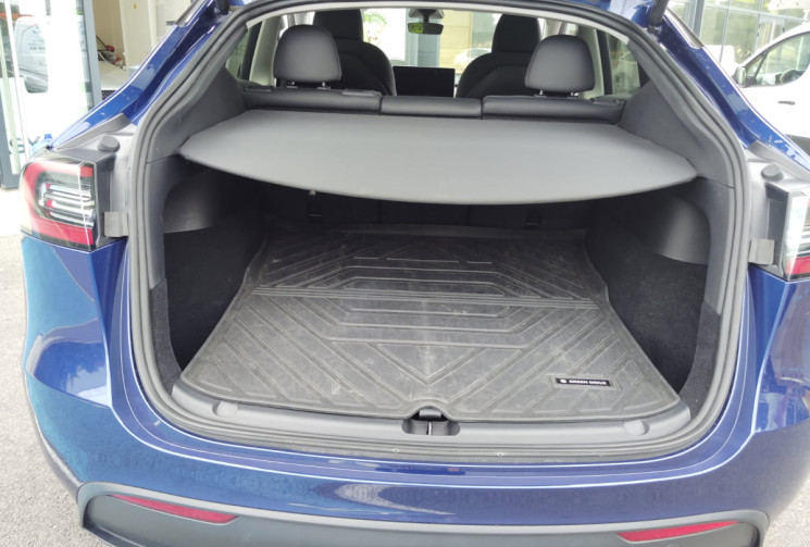 Tesla Model Y Standard RWD