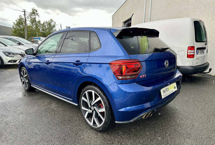 Volkswagen Polo VI GTI 2.0 TFSI DSG6 200 CV BVA