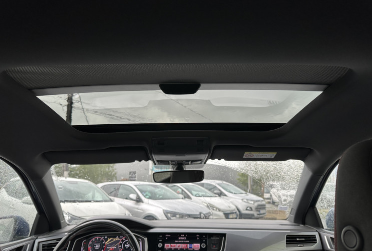 Volkswagen Polo VI GTI 2.0 TFSI DSG6 200 CV BVA