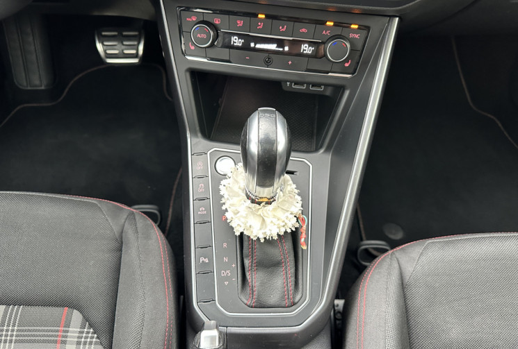 Volkswagen Polo VI GTI 2.0 TFSI DSG6 200 CV BVA