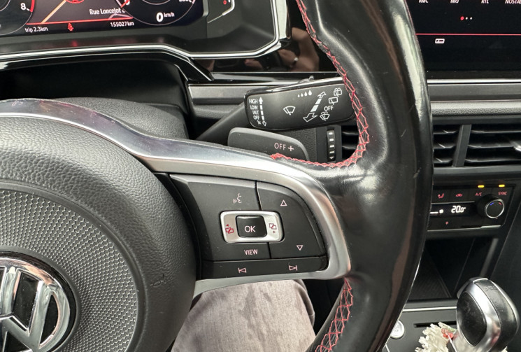 Volkswagen Polo VI GTI 2.0 TFSI DSG6 200 CV BVA