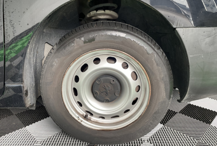 Peugeot Partner Standard 1.6 BlueHDi 75ch Premium (Distri OK)