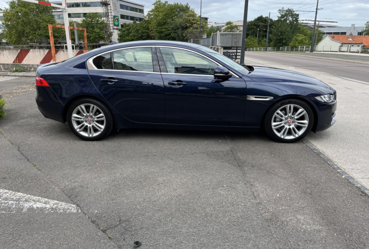Jaguar XE Berline 2.0 D 163 cv Boîte auto