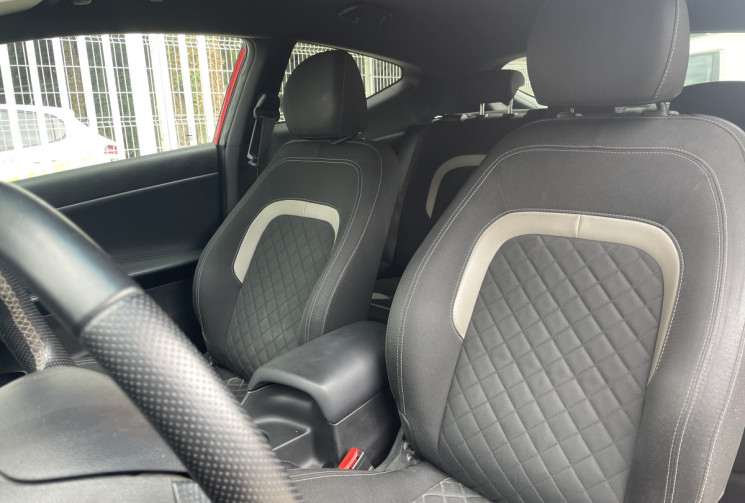 Kia ProCeed 1.6 CRDI 136 GTLINE * Embrayage neuf / GPS /Caméra / Attelage