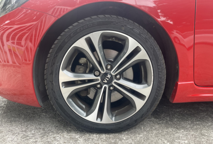 Kia ProCeed 1.6 CRDI 136 GTLINE * Embrayage neuf / GPS /Caméra / Attelage