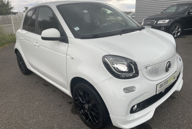 SMART FORFOUR 1.0 12V TWINAMIC S&S 71 CV BVA  PASSION