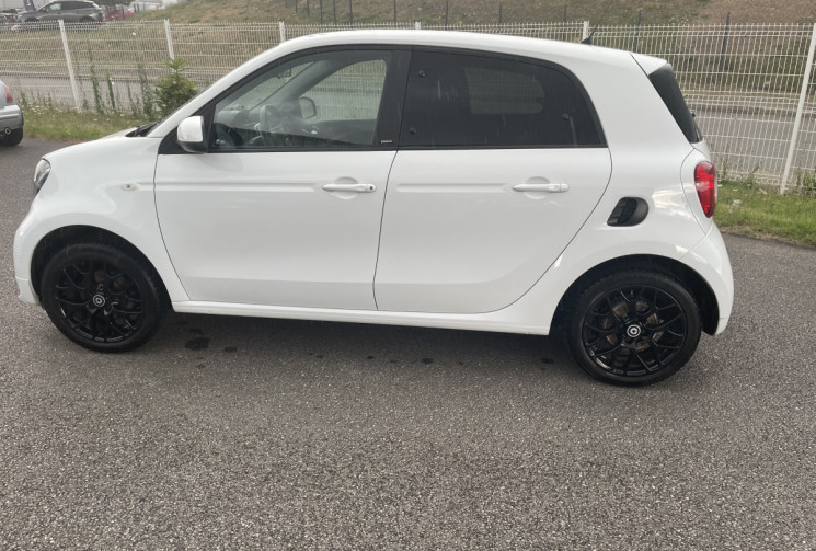 SMART FORFOUR 1.0 12V TWINAMIC S&S 71 CV BVA  PASSION