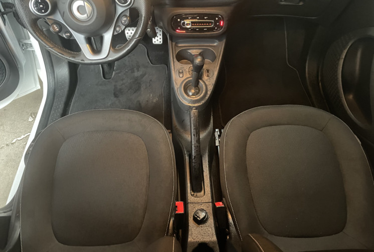 SMART FORFOUR 1.0 12V TWINAMIC S&S 71 CV BVA  PASSION