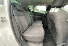 Peugeot 3008 1.6 Bluehdi / 112 CH / ALLURE