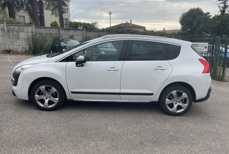 Peugeot 3008 1.6 Bluehdi / 112 CH / ALLURE
