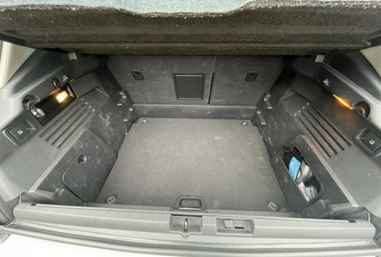 Peugeot 3008 1.6 Bluehdi / 112 CH / ALLURE