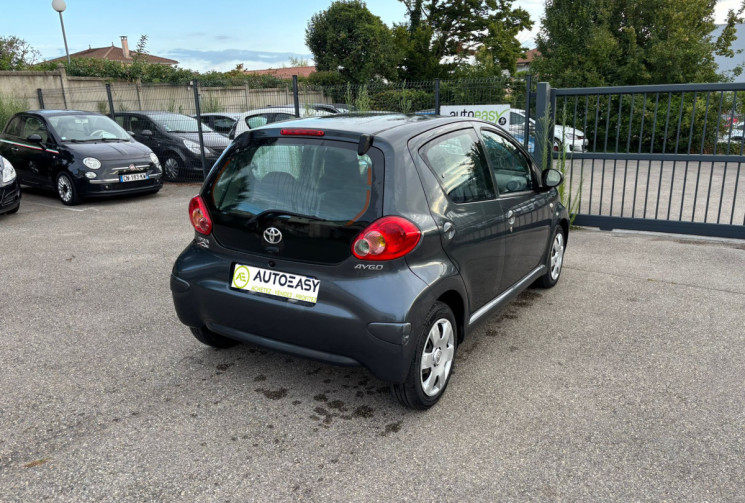Toyota Aygo 1.0 / 68 ch / Confort / Clim
