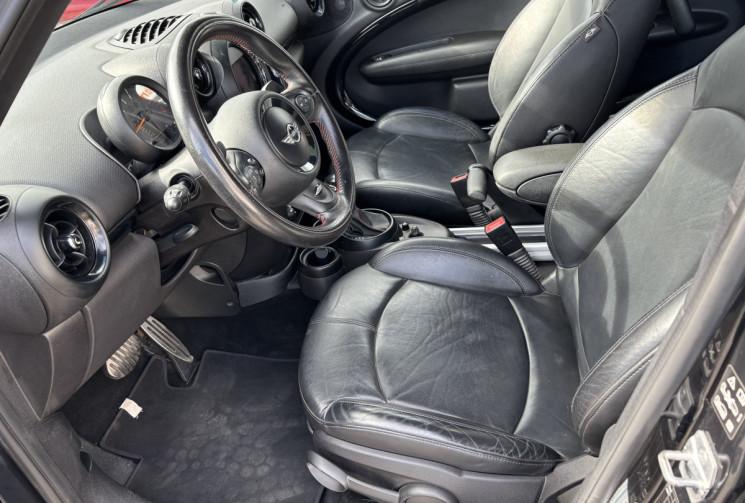 Mini Countryman COOPER SD ALL4 143 JCW