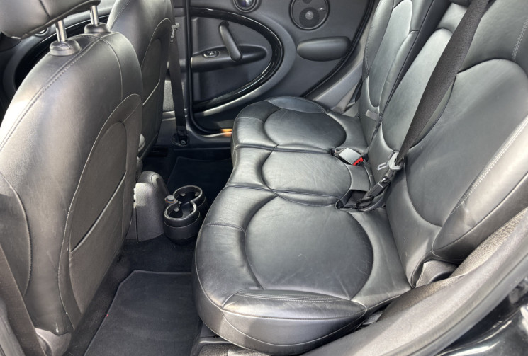 Mini Countryman COOPER SD ALL4 143 JCW