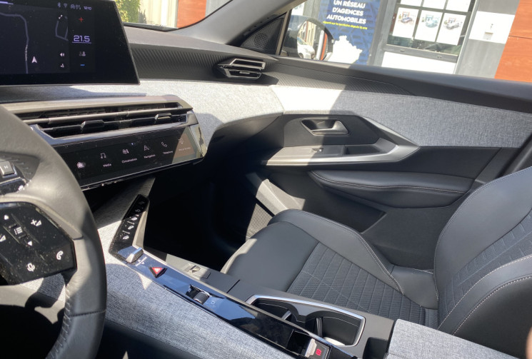 Peugeot 3008 1.2 Hybrid e-DSC6 136 / Car play - Android Auto / Moteur à chaine