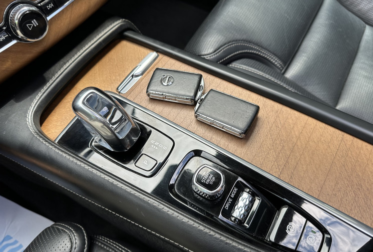 Volvo XC90 2.0 TI 303 + 87 T8 HYBRID PLUG IN INSCRIPTION GREARTRONIC AWD 7 PLACES * ENTRETIEN VOLVO 