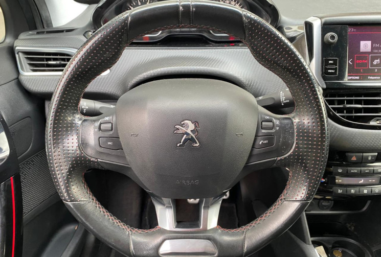 Peugeot 208 Phase 2 5 Portes 1.2 THP 110 cv GT-LINE